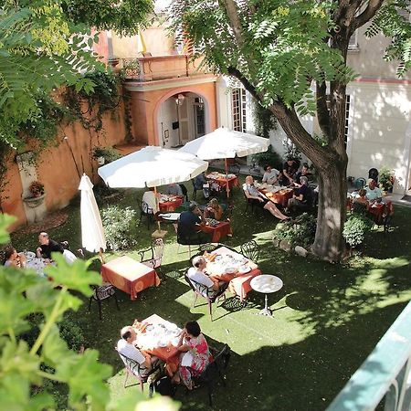 Hotel Du Fiacre Carpentras Dış mekan fotoğraf