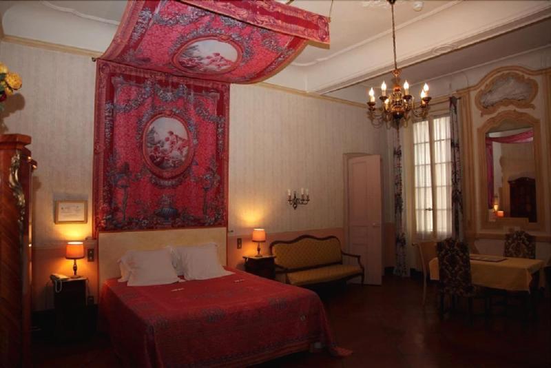 Hotel Du Fiacre Carpentras Dış mekan fotoğraf