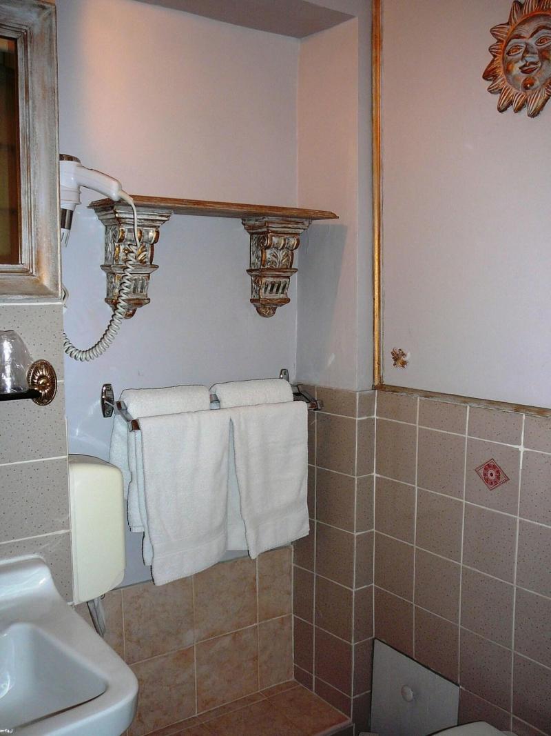 Hotel Du Fiacre Carpentras Dış mekan fotoğraf