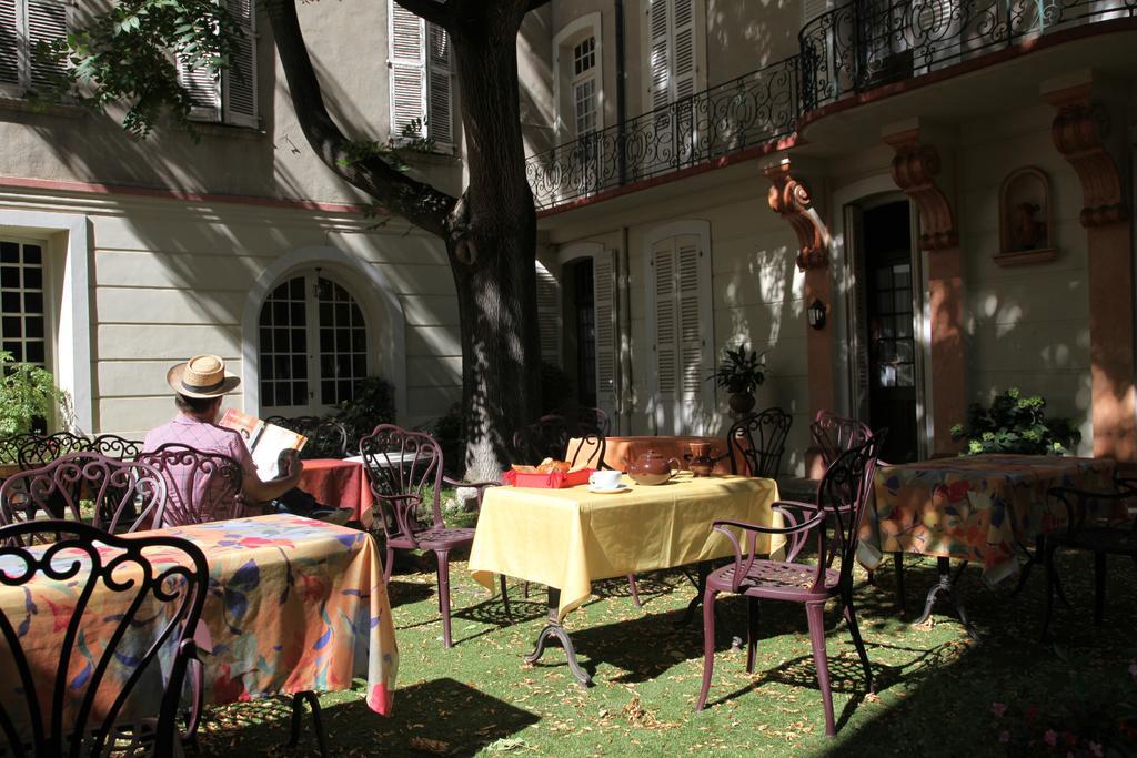 Hotel Du Fiacre Carpentras Dış mekan fotoğraf