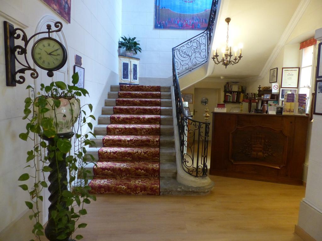 Hotel Du Fiacre Carpentras Dış mekan fotoğraf