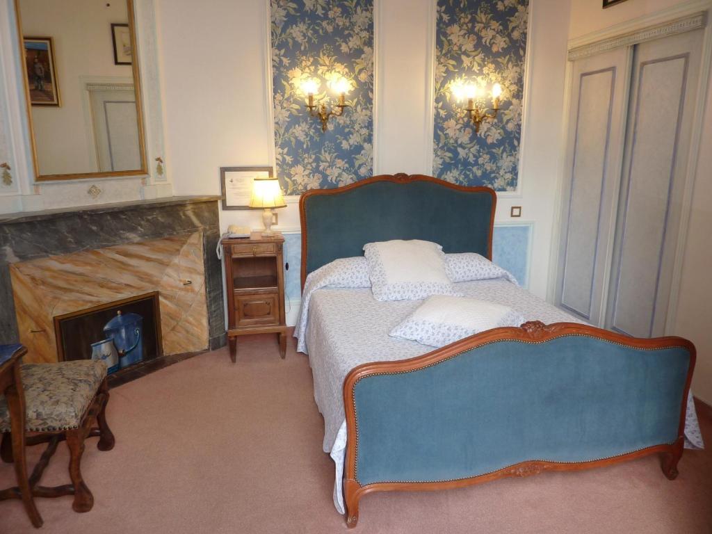 Hotel Du Fiacre Carpentras Oda fotoğraf