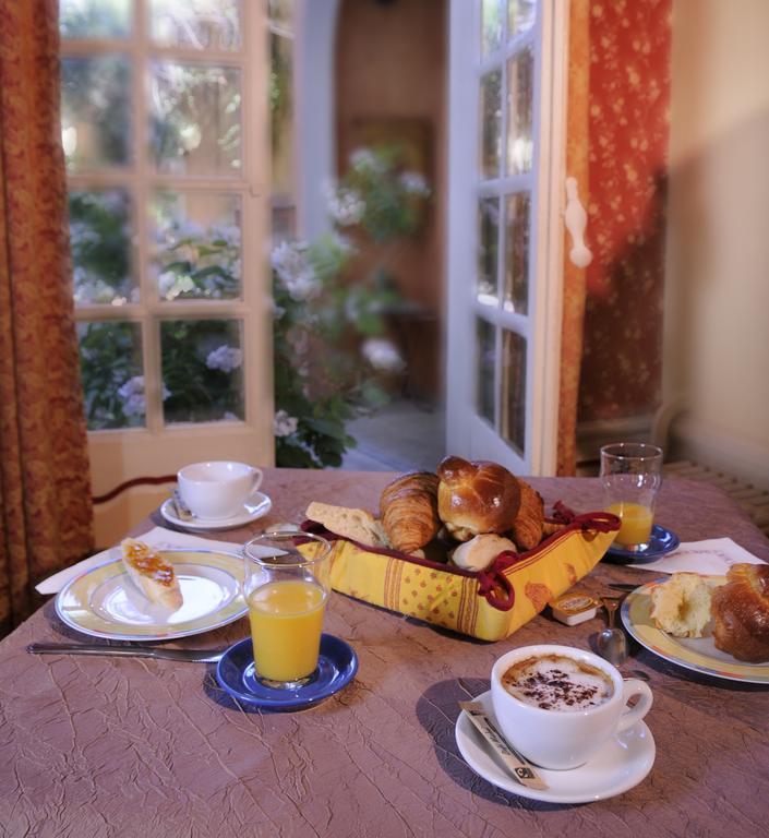 Hotel Du Fiacre Carpentras Dış mekan fotoğraf