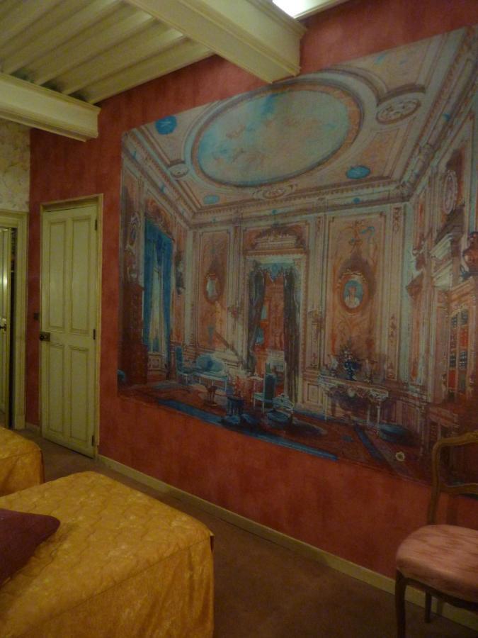 Hotel Du Fiacre Carpentras Oda fotoğraf
